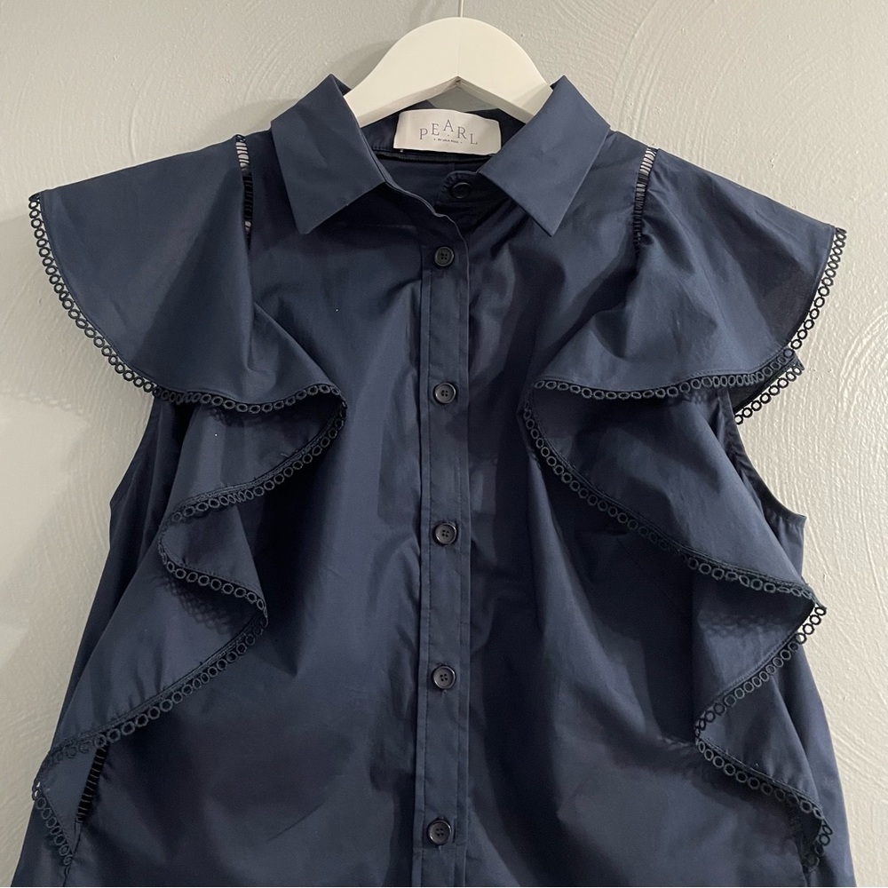 Pearl Navy Ruffle Sleeveless Button-Front Blouse - Picture 3 of 14
